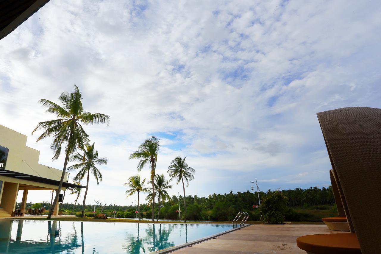 Avenra Gangaara Hotel Wennappuwa Exterior photo