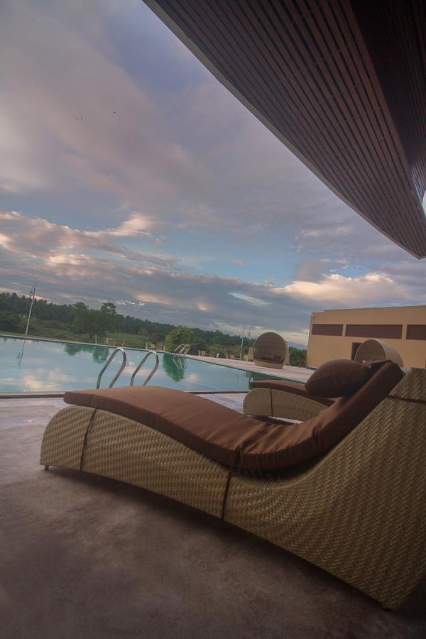 Avenra Gangaara Hotel Wennappuwa Exterior photo