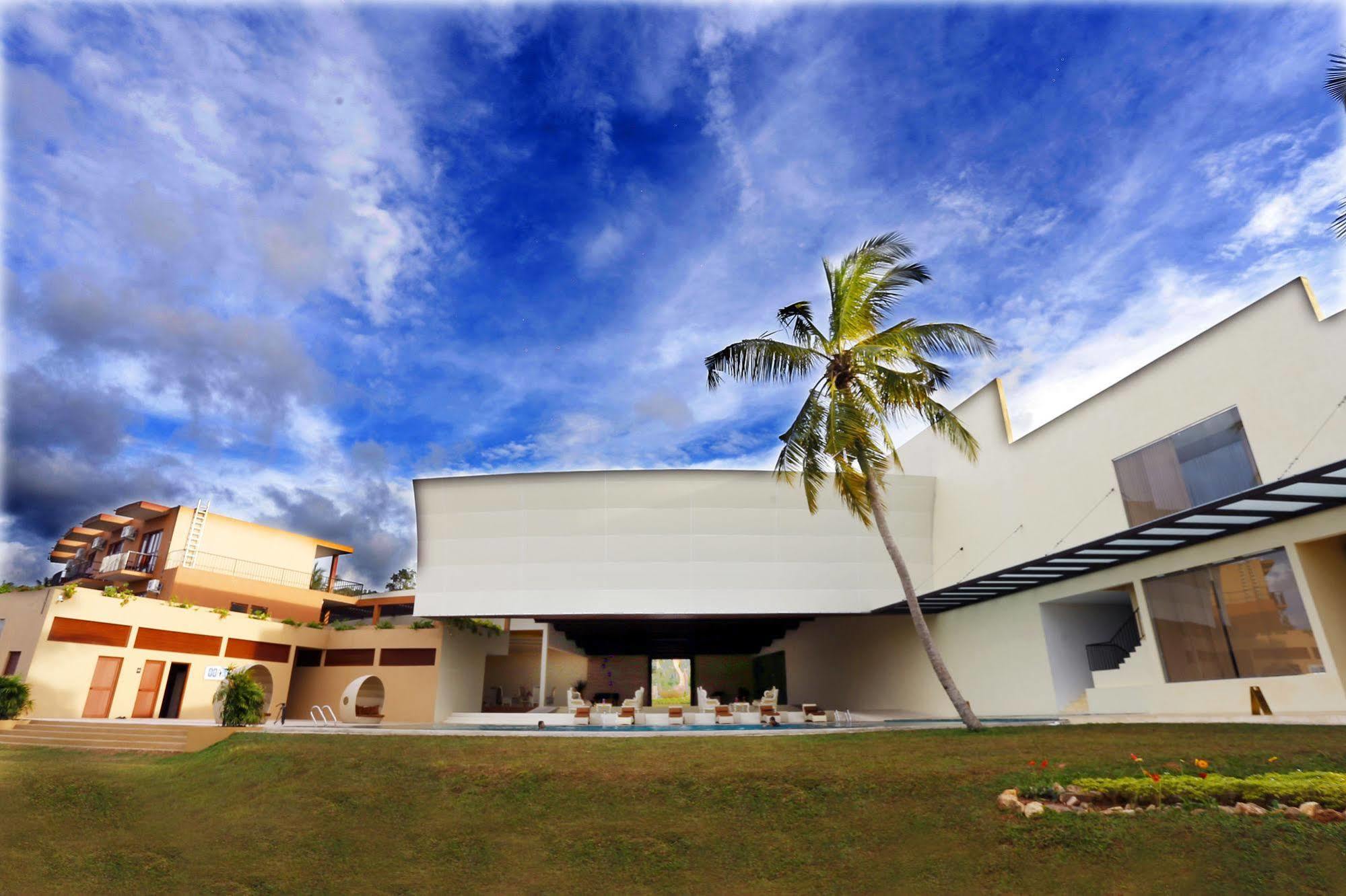 Avenra Gangaara Hotel Wennappuwa Exterior photo